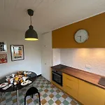 Calme Et Lumineux, Cour Exterieure, Repas Maison Possibles - Proche Gare Et Centre Nîmes