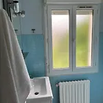 Apartmán Calme Et Lumineux, Cour Exterieure, Repas Maison Possibles - Proche Gare Et Centre Nîmes