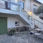 Calme Et Lumineux, Cour Exterieure, Repas Maison Possibles - Proche Gare Et Centre * Nîmes