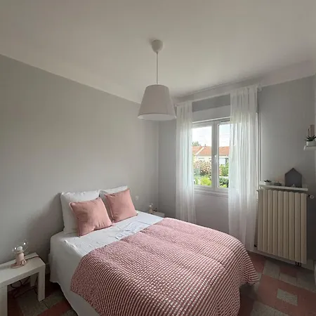 Appartement Calme Et Lumineux, Cour Exterieure, Petits Dejeuners Sur Demande - Proche Gare Et Centre شقة نيم
