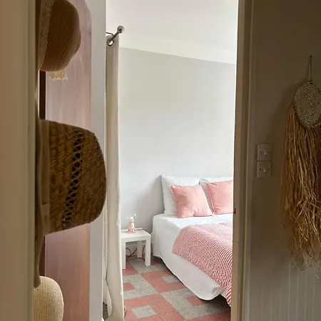 Appartement Calme Et Lumineux, Cour Exterieure, Petits Dejeuners Sur Demande - Proche Gare Et Centre شقة *
