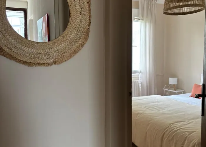 Calme Et Lumineux, Cour Extérieure, Repas Maison Possibles - Proche Gare Et Centre Apartamento Nimes